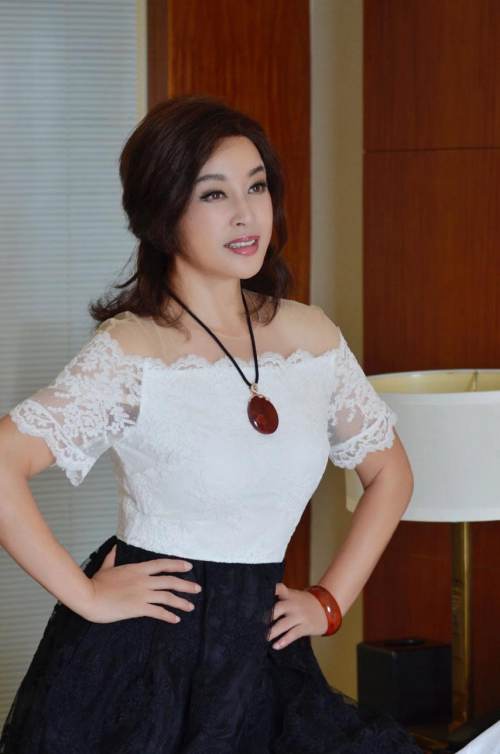 劉曉慶珠寶：斯人如玉，久過流年
