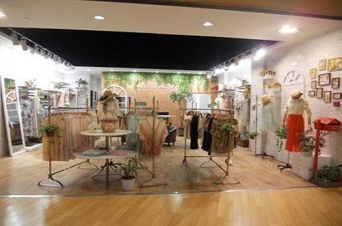 服飾品牌杰艾絲推出2019女裝新品，引領(lǐng)國際時(shí)尚