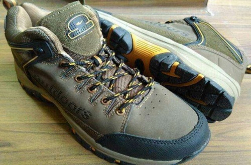 戶外登山鞋磨腳怎么辦，戶外登山鞋品牌