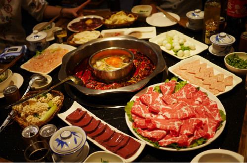 如何加盟一家正宗火鍋連鎖店？需要注意什么？
