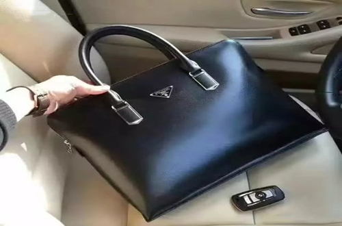手提包應(yīng)當如何選擇？選什么品牌的好？世界知名十大手提包品牌