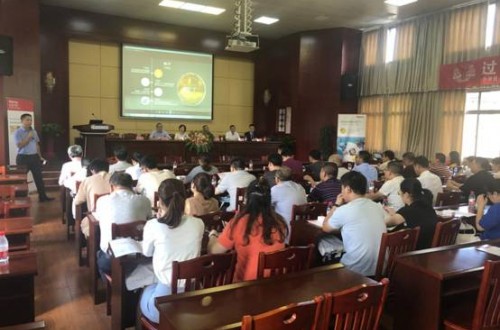 “中國(guó)過(guò)敏防治周”長(zhǎng)汀縣組織汀州醫(yī)院、賽默飛、鼻諾舒舉辦宣傳過(guò)敏防治專題培訓(xùn)班