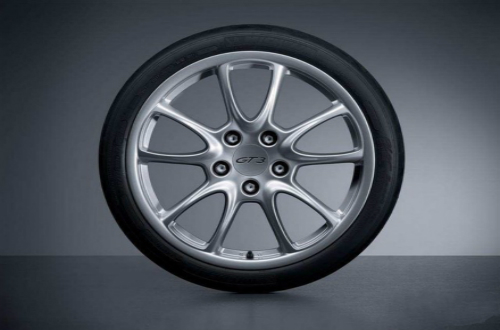 汽車大輪圈和小輪圈有什么區(qū)別？大輪圈一定比較好么？
