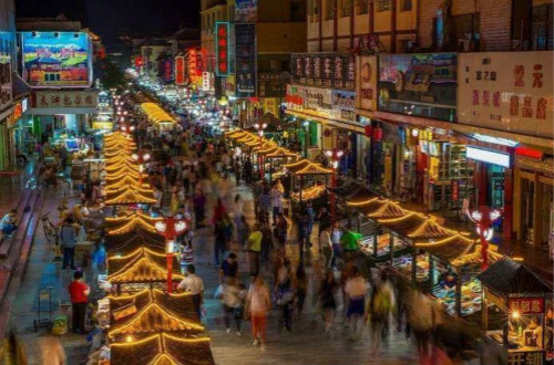 想要在夜市上擺攤應(yīng)該注意什么問(wèn)題？賣(mài)什么東西比較好？