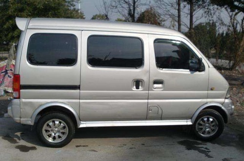 哪個品牌的面包車比較耐開，面包車排行榜