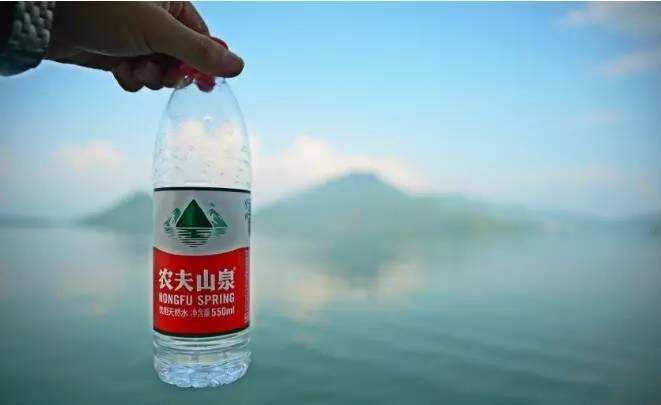 中國(guó)礦泉水品牌有哪些 中國(guó)十大礦泉水品牌排行榜