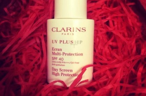 clarins官網(wǎng)：Clarins嬌韻詩清透美白系列簡介