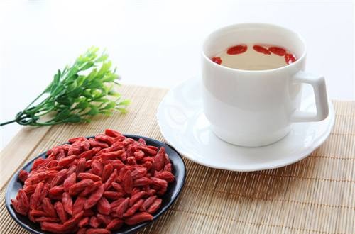 枸杞泡水喝的好處 什么牌子的枸杞好