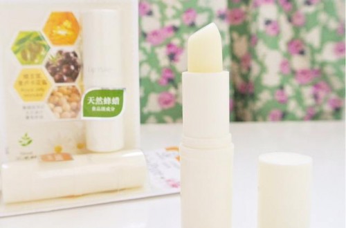 好用的潤唇膏推薦：曼秀雷敦Lip Pure潤唇膏使用體驗(yàn)