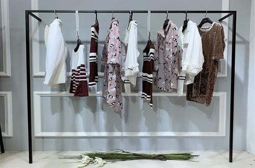 如何選購(gòu)連衣裙 這些好看的品牌連衣裙你值得擁有
