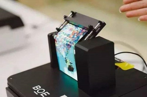 手機民族品牌小米、華為都爭相進入智能電視市場，背后究竟隱藏了什么
