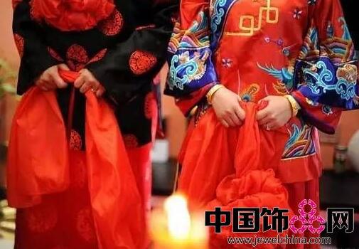 盤扣，解不開的中國情“結(jié)”